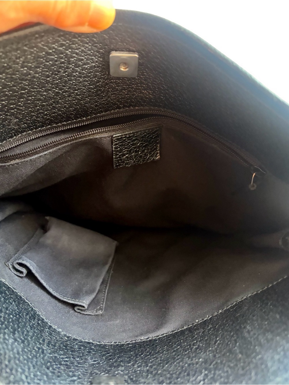 Gucci Black GG Monogram Crossbody Bag Like New - Picture 2 of 8